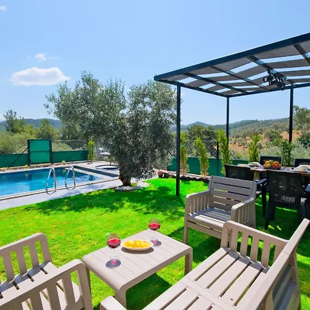 Villaoliveterrace * Φετιγιέ